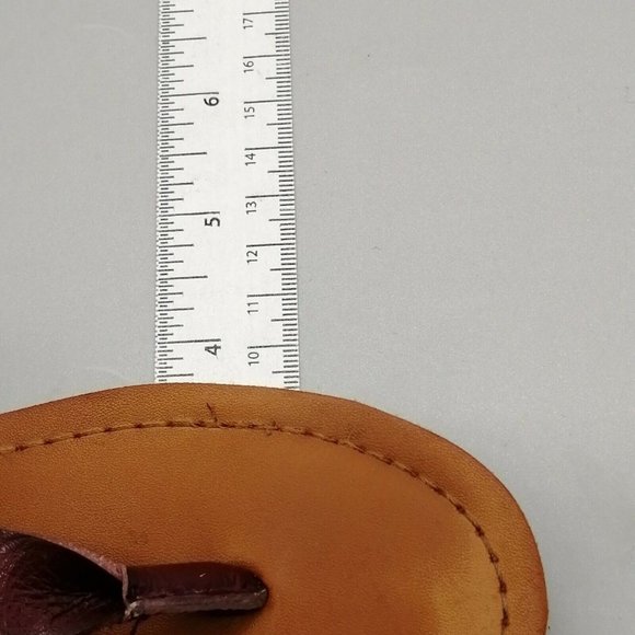 Maurices Womens Pryia Thong‎ Sandal Brown Perforated Studs Flat Heel 7M - Picture 6 of 9